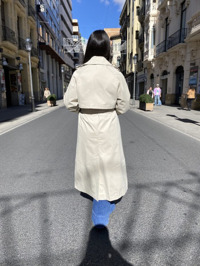 Gabardina beige cruzada - Imagen 3