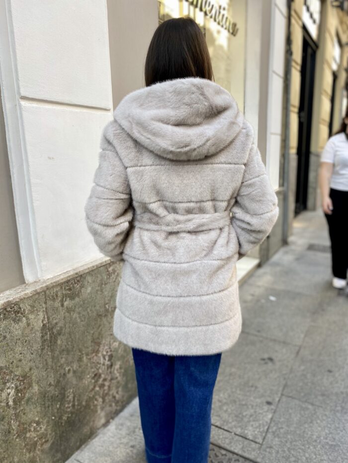 Abrigo pelo capucha cinturón gris - Imagen 3