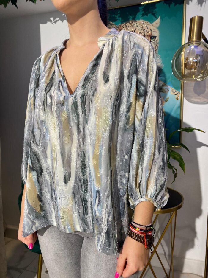 Camisa cuello pico efecto mármol - Imagen 5