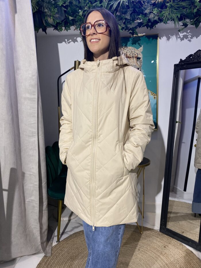 Parka reversible beige y champagne satinado