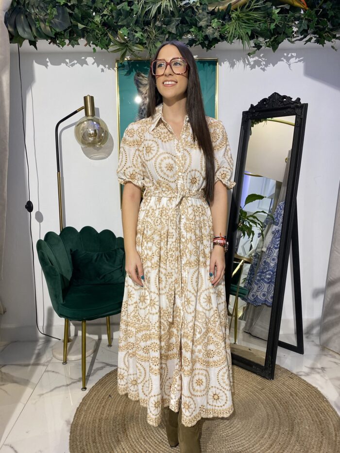 Vestido camisero calado bordados azul y blanco - Imagen 4