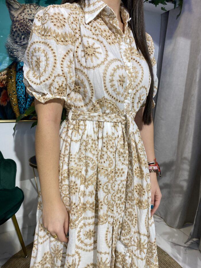 Vestido camisero calado bordados azul y blanco - Imagen 7
