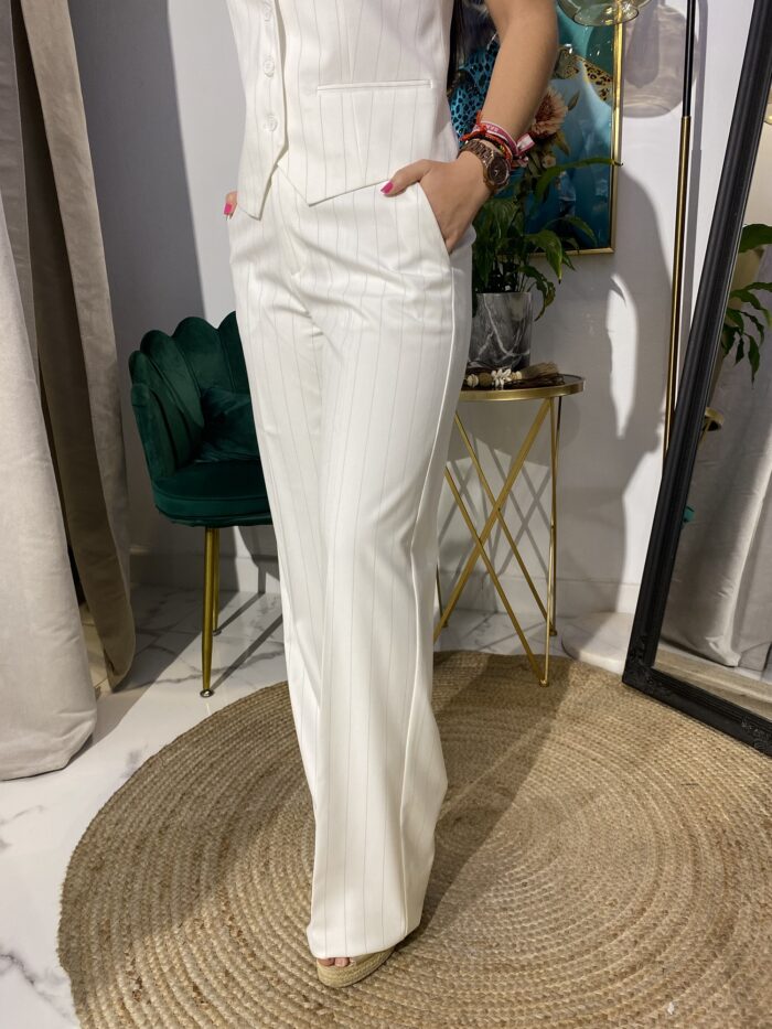 Conjunto chaleco blanco raya diplomática - Imagen 3