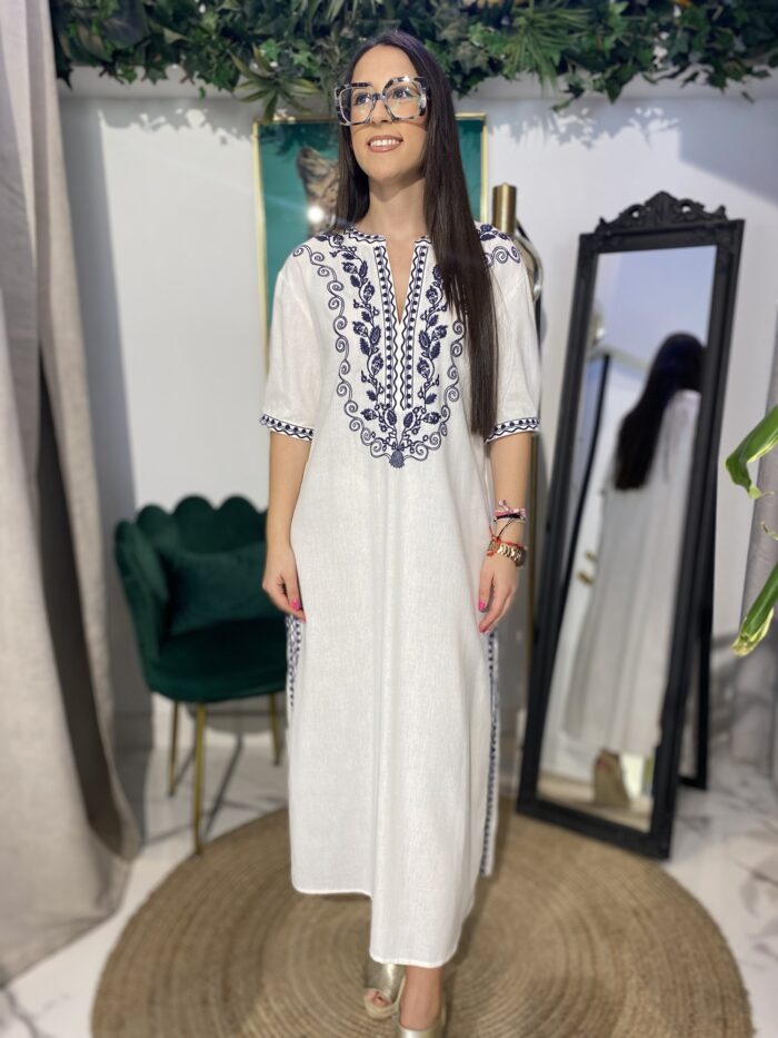 Kaftan blanco bordados azules