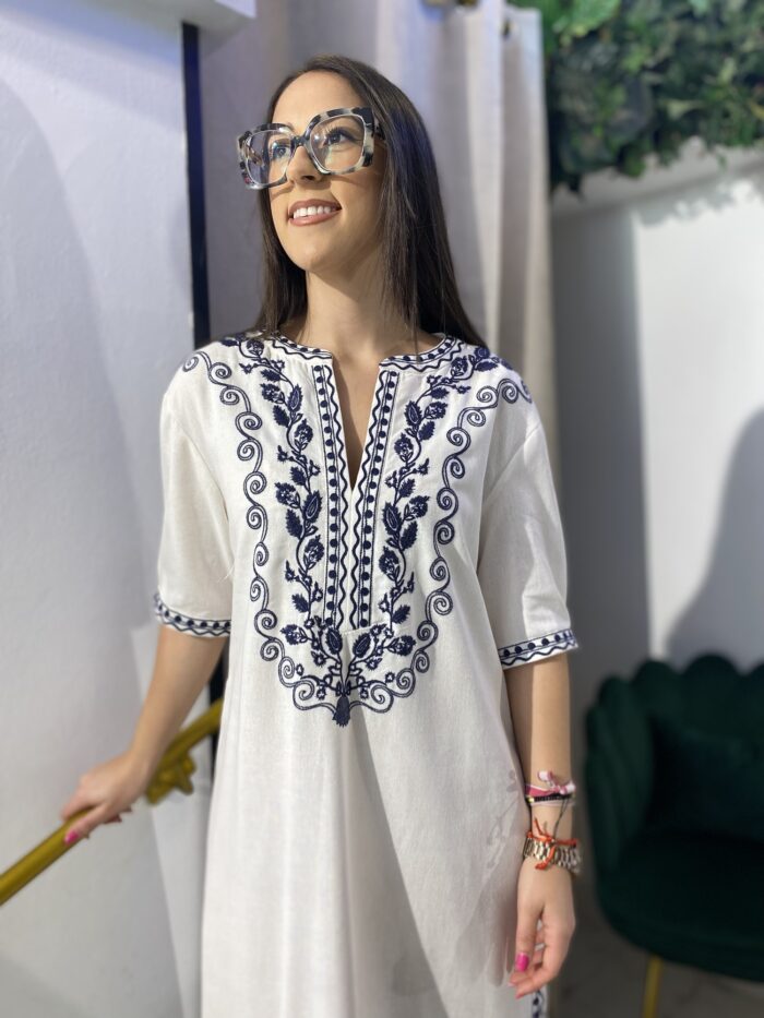 Kaftan blanco bordados azules - Imagen 3