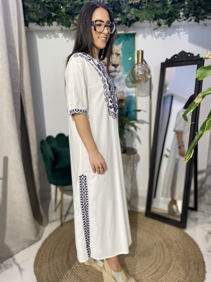 Kaftan blanco bordados azules - Imagen 2