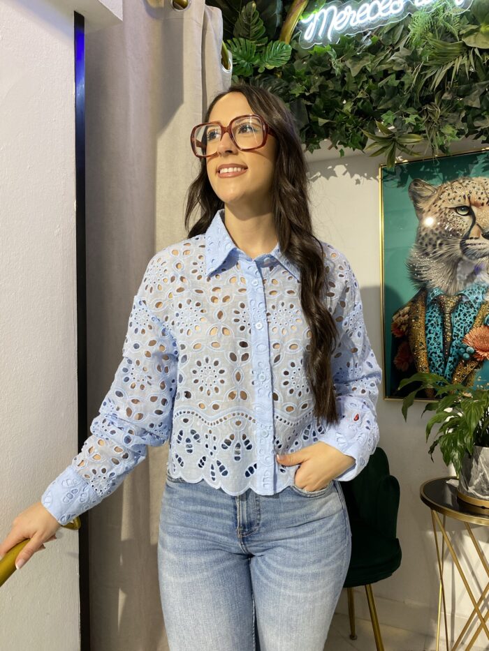Camisa attentif corta bordados