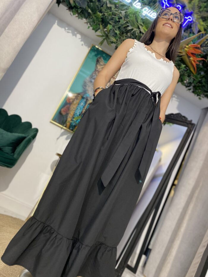 Vestido tirante tachas bajo volante - Imagen 3