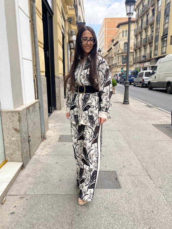 Camisa conjunto bordada oversize - Imagen 2