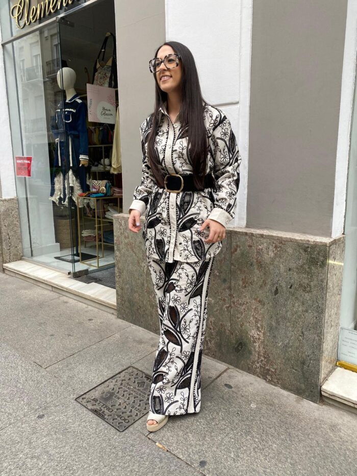 Camisa conjunto bordada oversize - Imagen 3