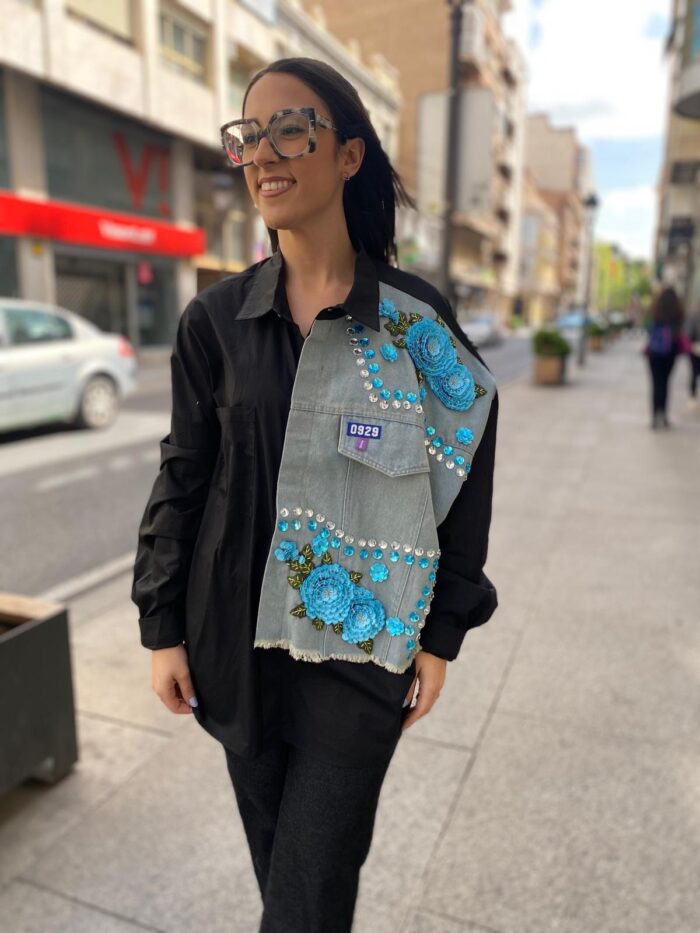 Camisa combinada jeans piedrería - Imagen 2
