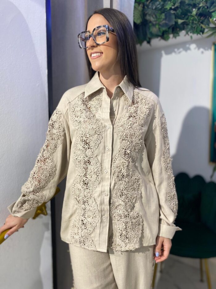 Camisa conjunto fluido encaje lateral - Imagen 2
