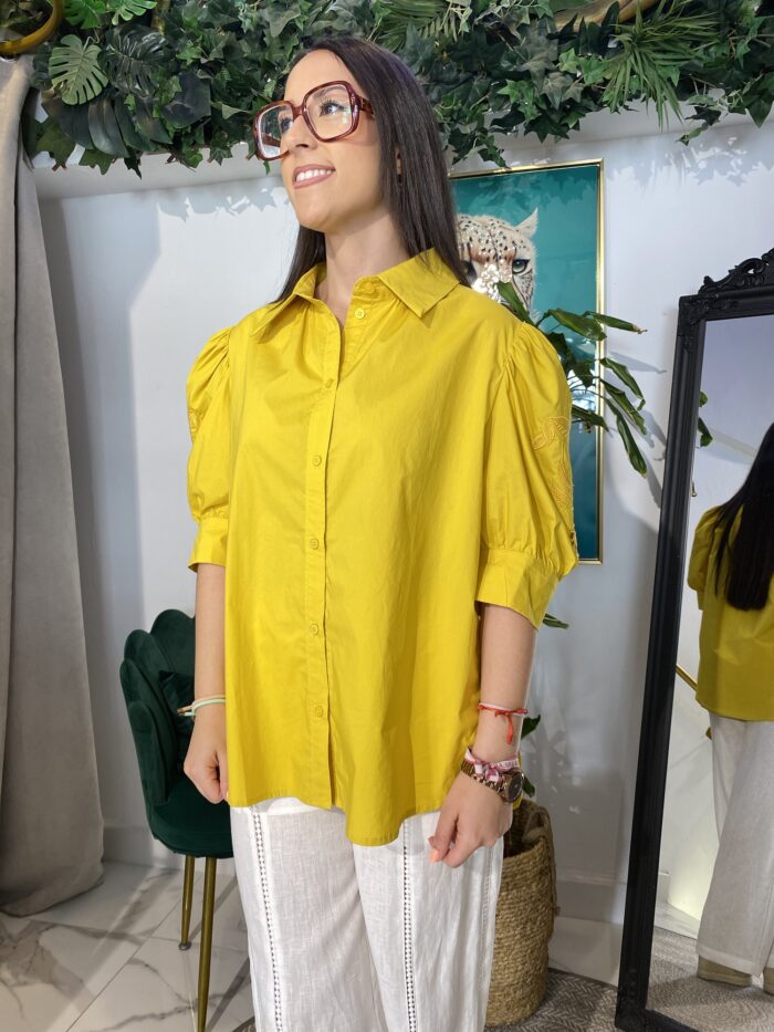 Camisa manga corta abullonada
