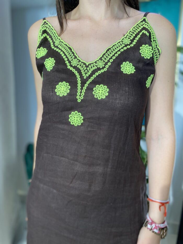 Vestido lino bordado fluor - Imagen 3